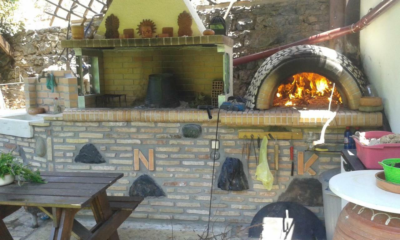 Kalogirou Stone House Apartment Limnionas  Ngoại thất bức ảnh